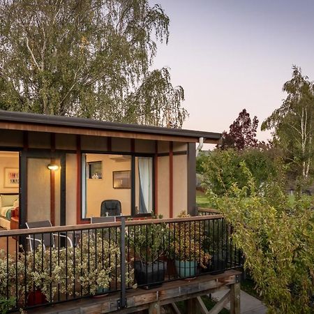 Private&peaceful studio apartment Wanaka Esterno foto