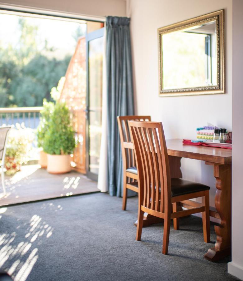 Private&peaceful studio apartment Wanaka Esterno foto