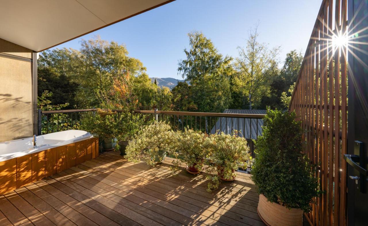 Private&peaceful studio apartment Wanaka Esterno foto