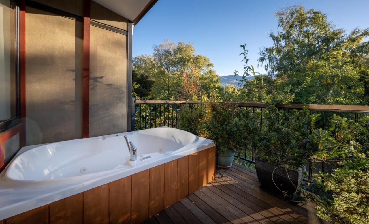 Private&peaceful studio apartment Wanaka Esterno foto