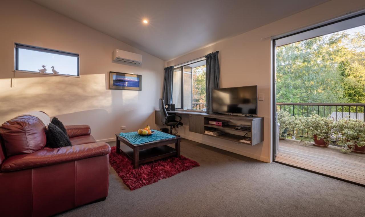 Private&peaceful studio apartment Wanaka Esterno foto