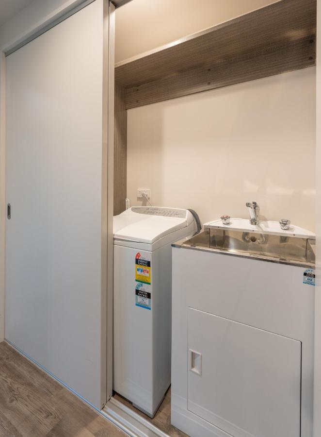 Private&peaceful studio apartment Wanaka Esterno foto